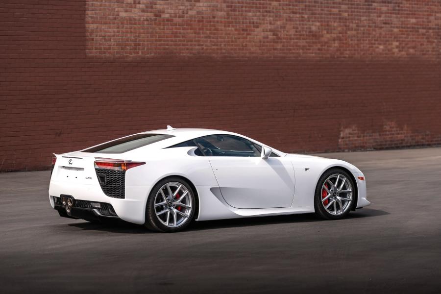  Lexus LF-A 2010 года  (NA) (фото 3 из 35)